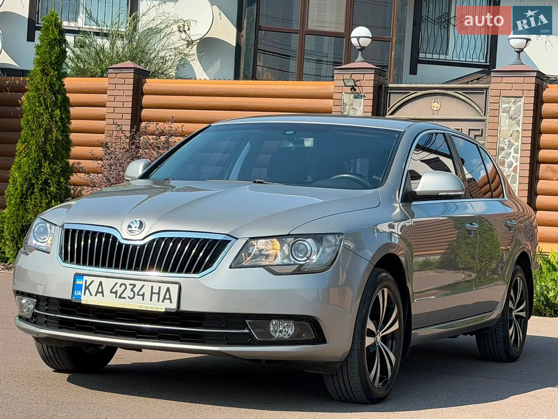 2014 Skoda Superb - мініатюра 2