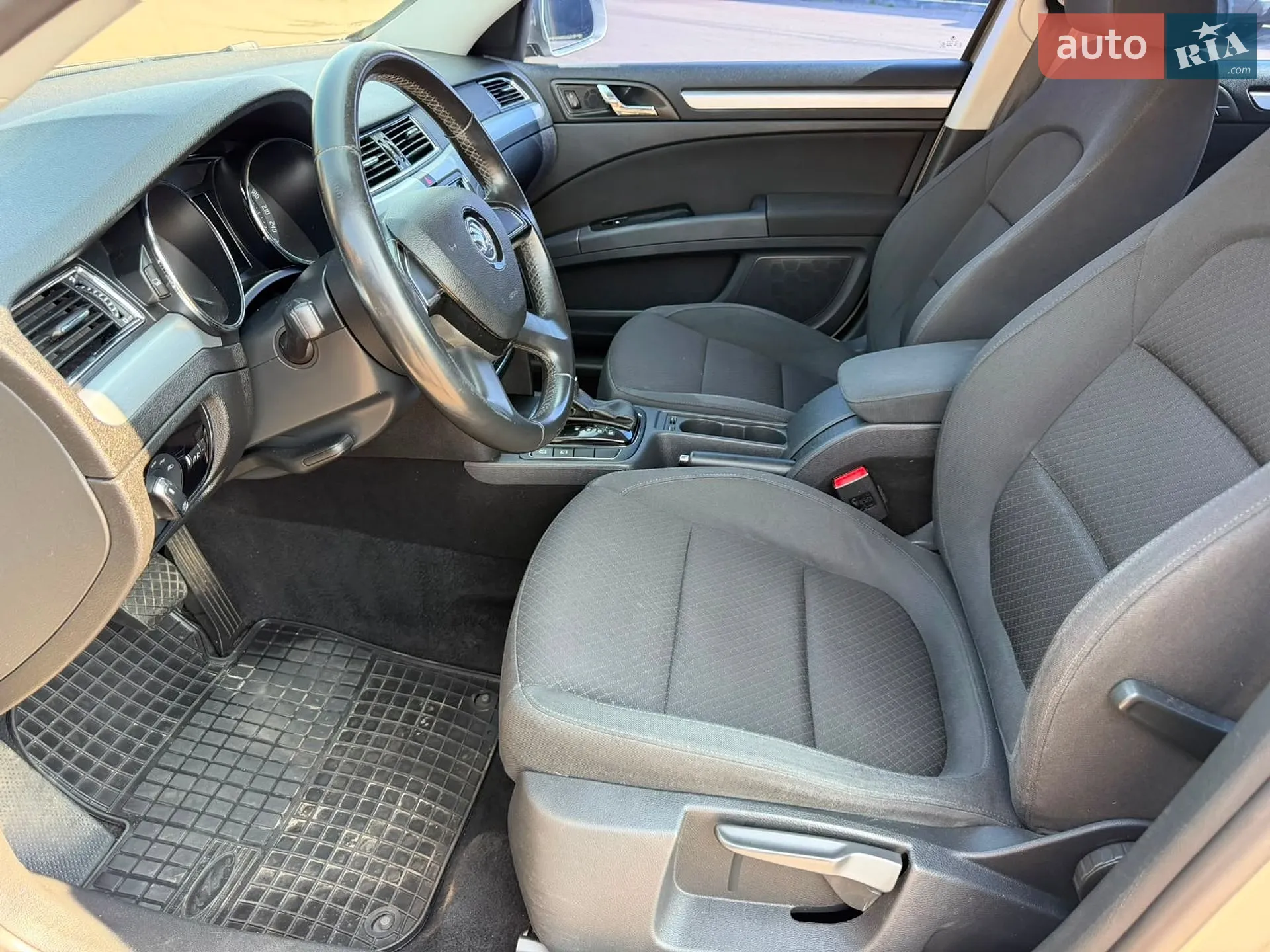 2014 Skoda Superb - мініатюра 33