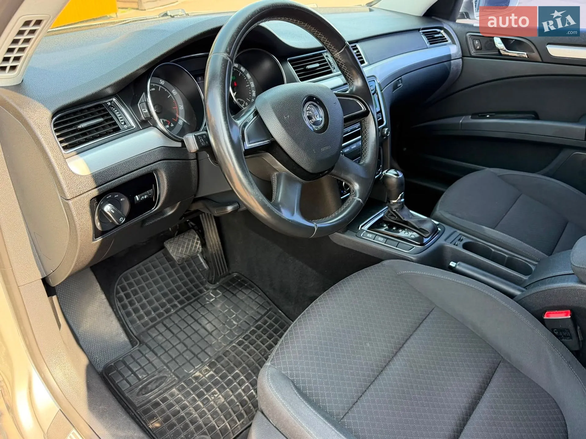 2014 Skoda Superb - мініатюра 35