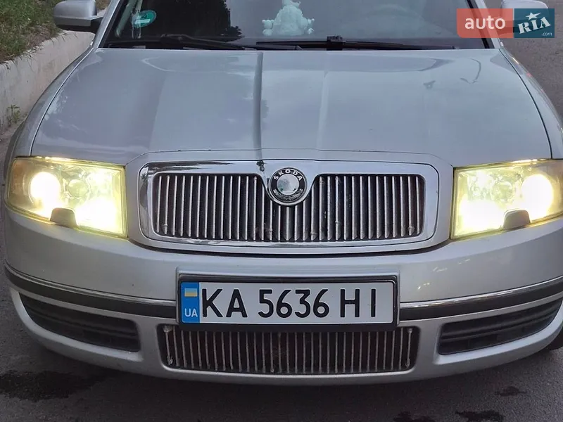 Skoda Superb 2004