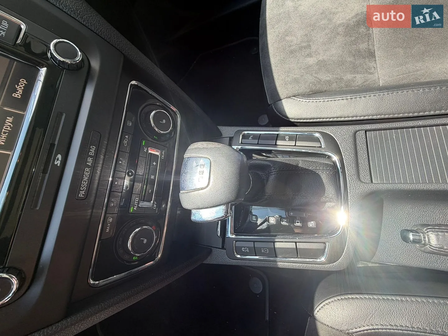 2011 Skoda Superb - мініатюра 30