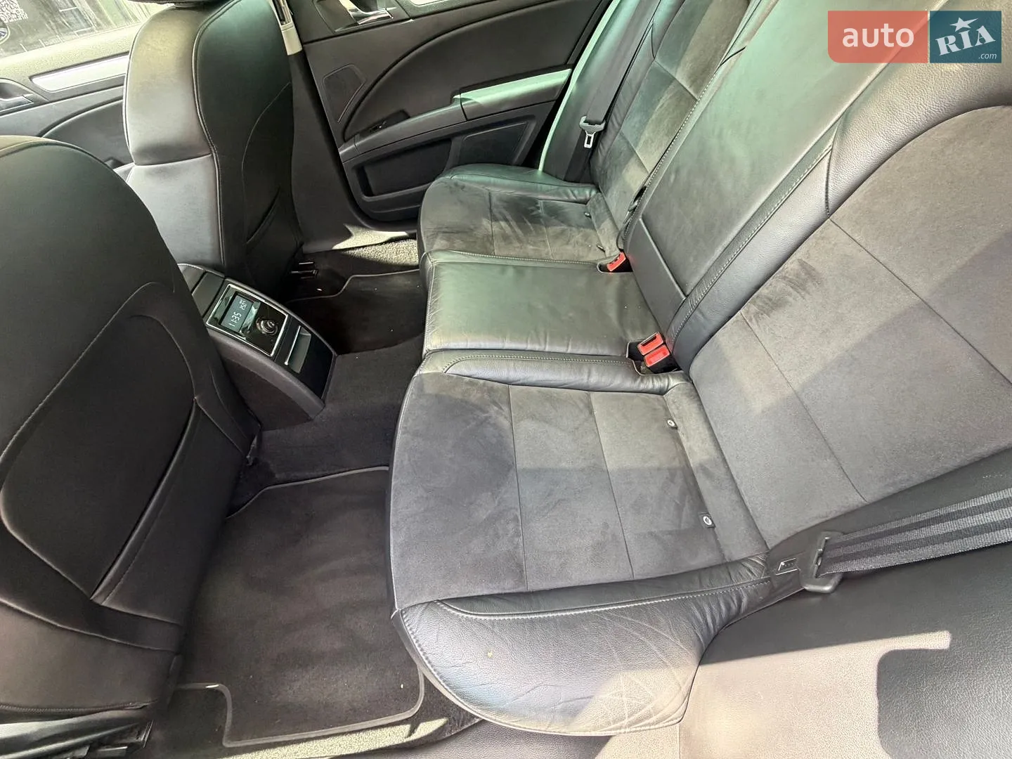 2011 Skoda Superb - мініатюра 38