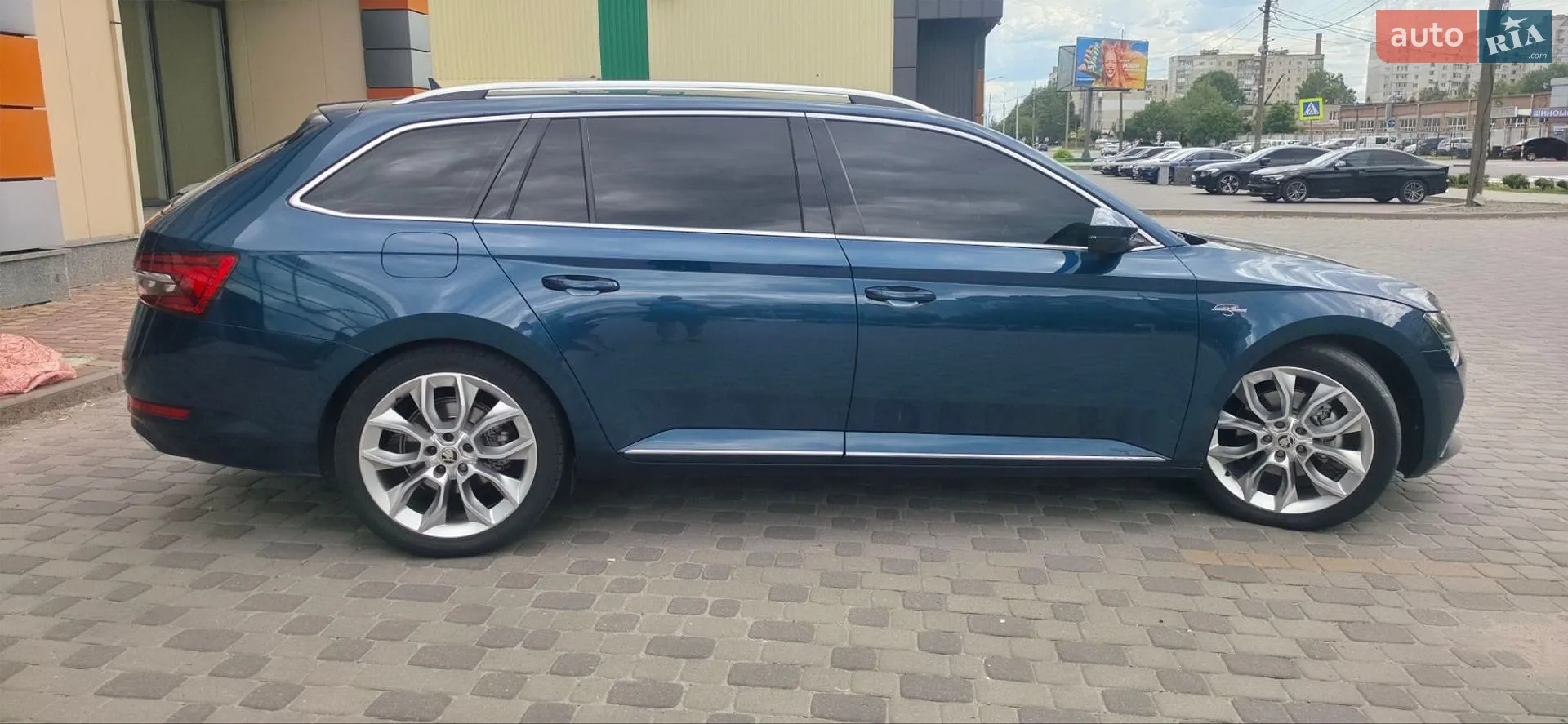 2020 Skoda Superb - мініатюра 3