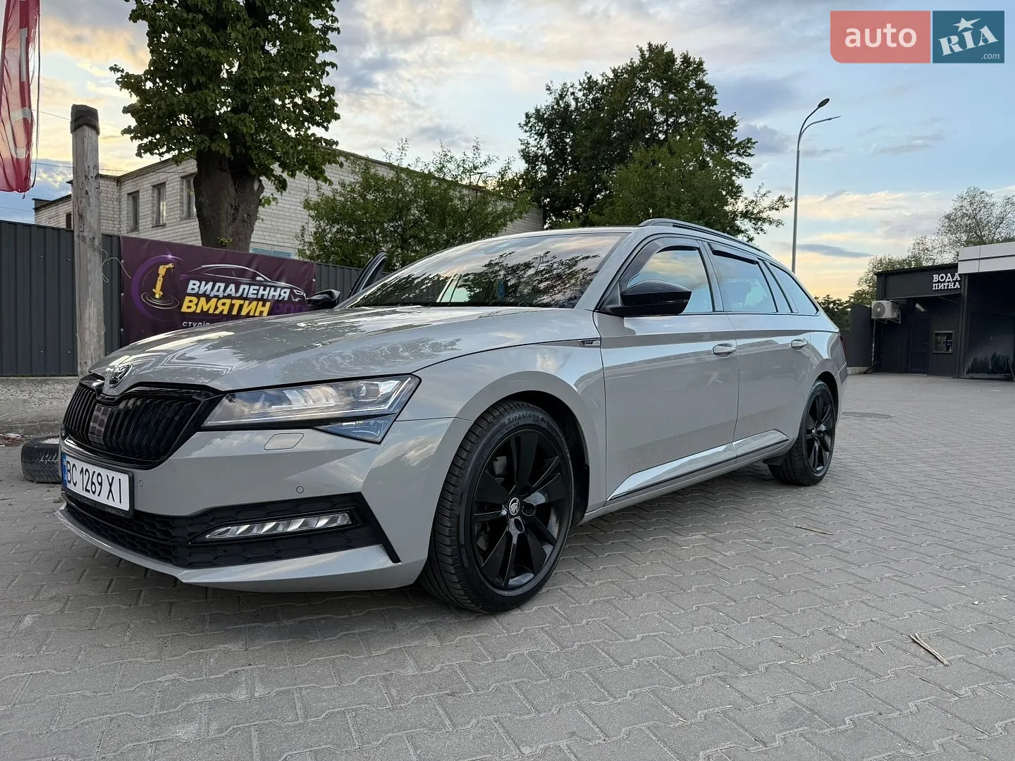 2020 Skoda Superb - мініатюра 2