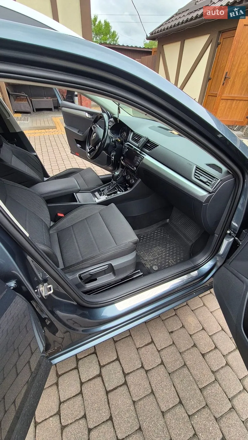 2017 Skoda Superb - мініатюра 17