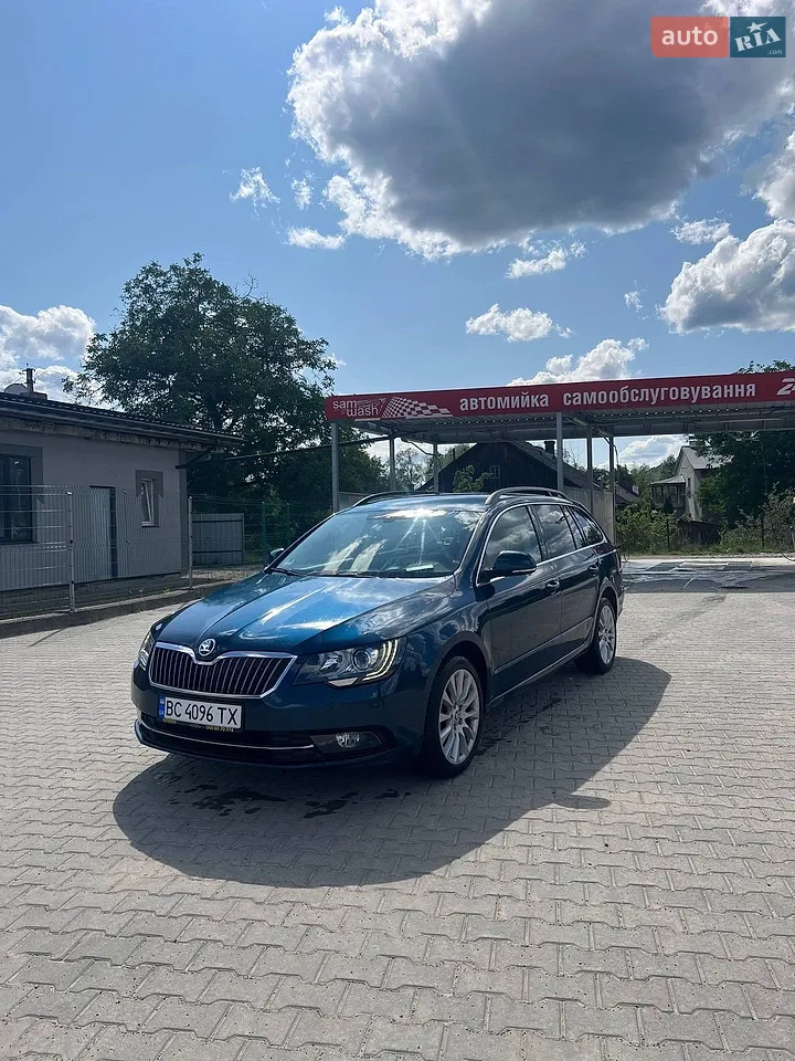 2012 Skoda Superb - мініатюра 12