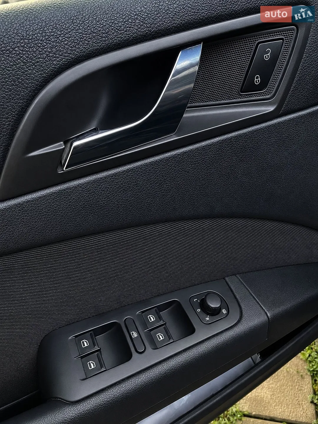 2011 Skoda Superb - мініатюра 10