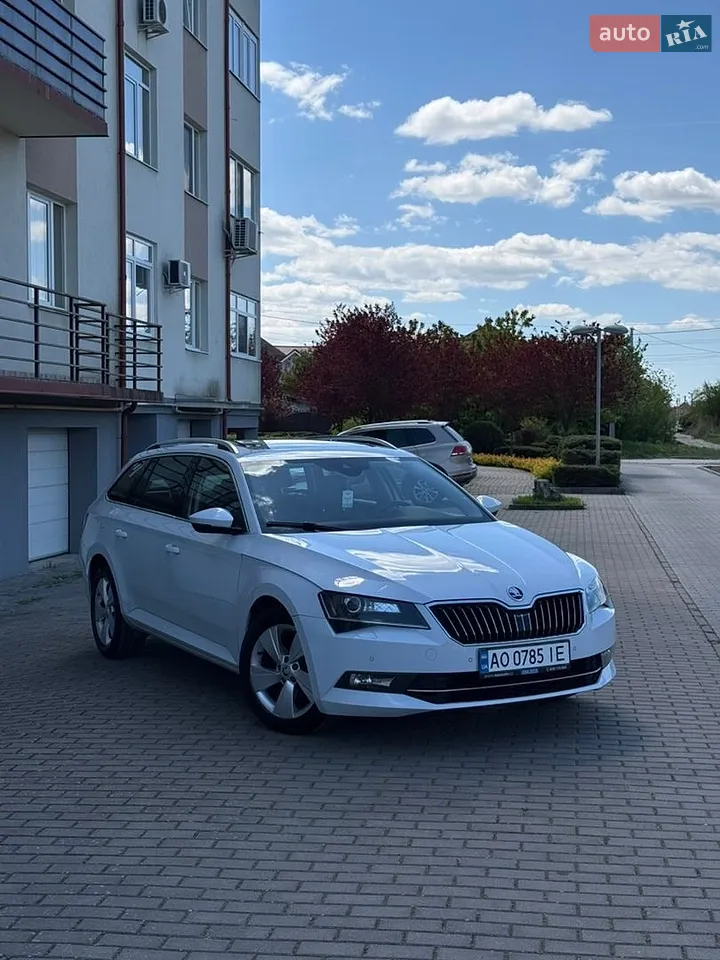 2019 Skoda Superb - мініатюра 14