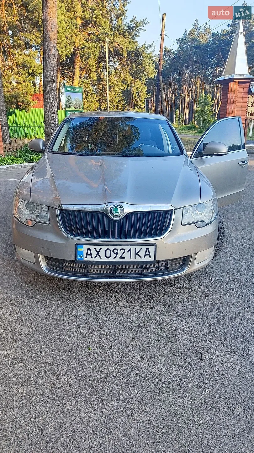 2013 Skoda Superb - мініатюра 2