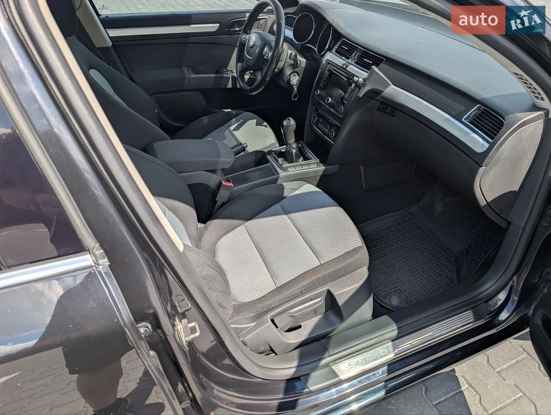 2010 Skoda Superb - мініатюра 14