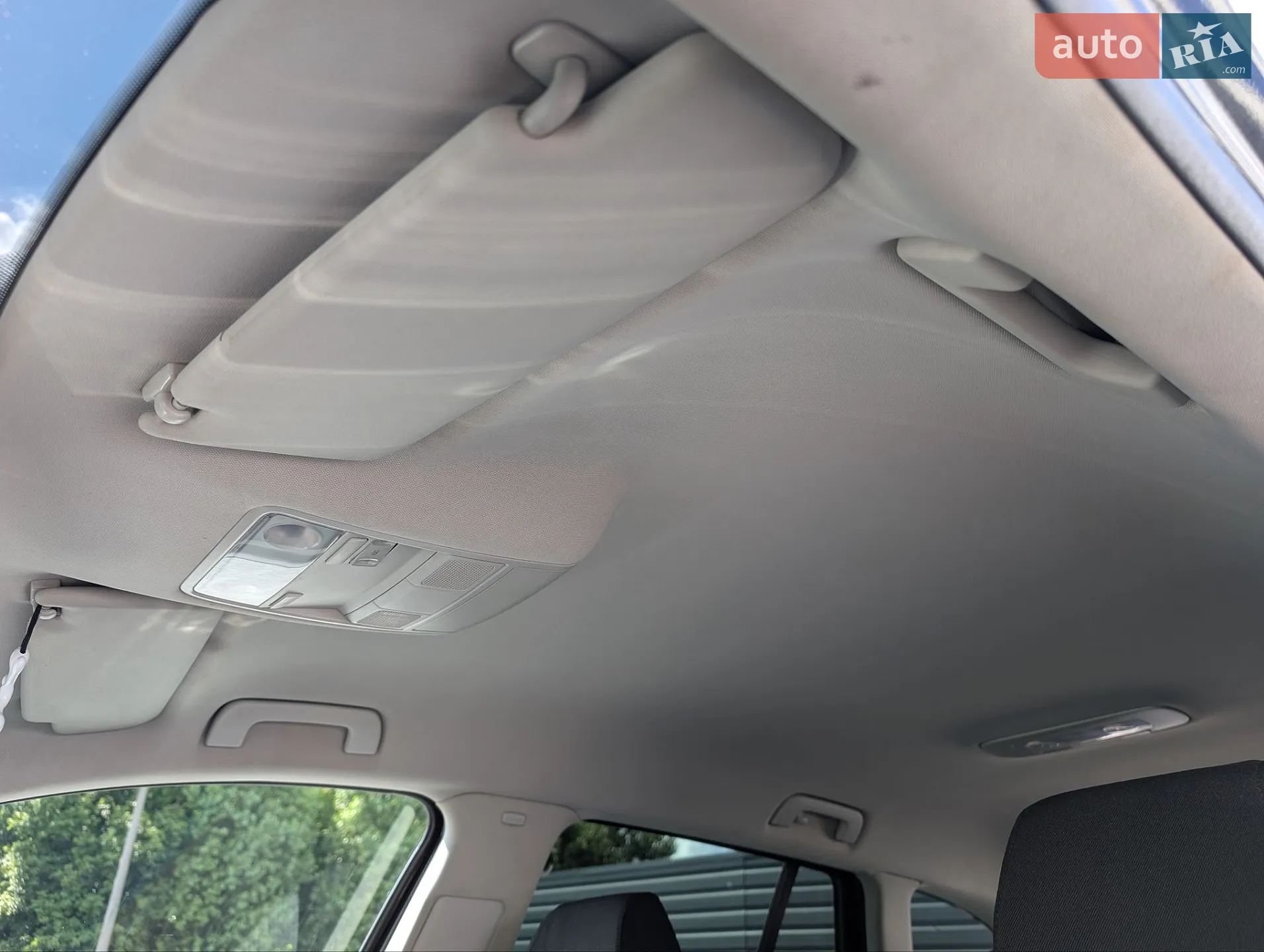 2010 Skoda Superb - мініатюра 18