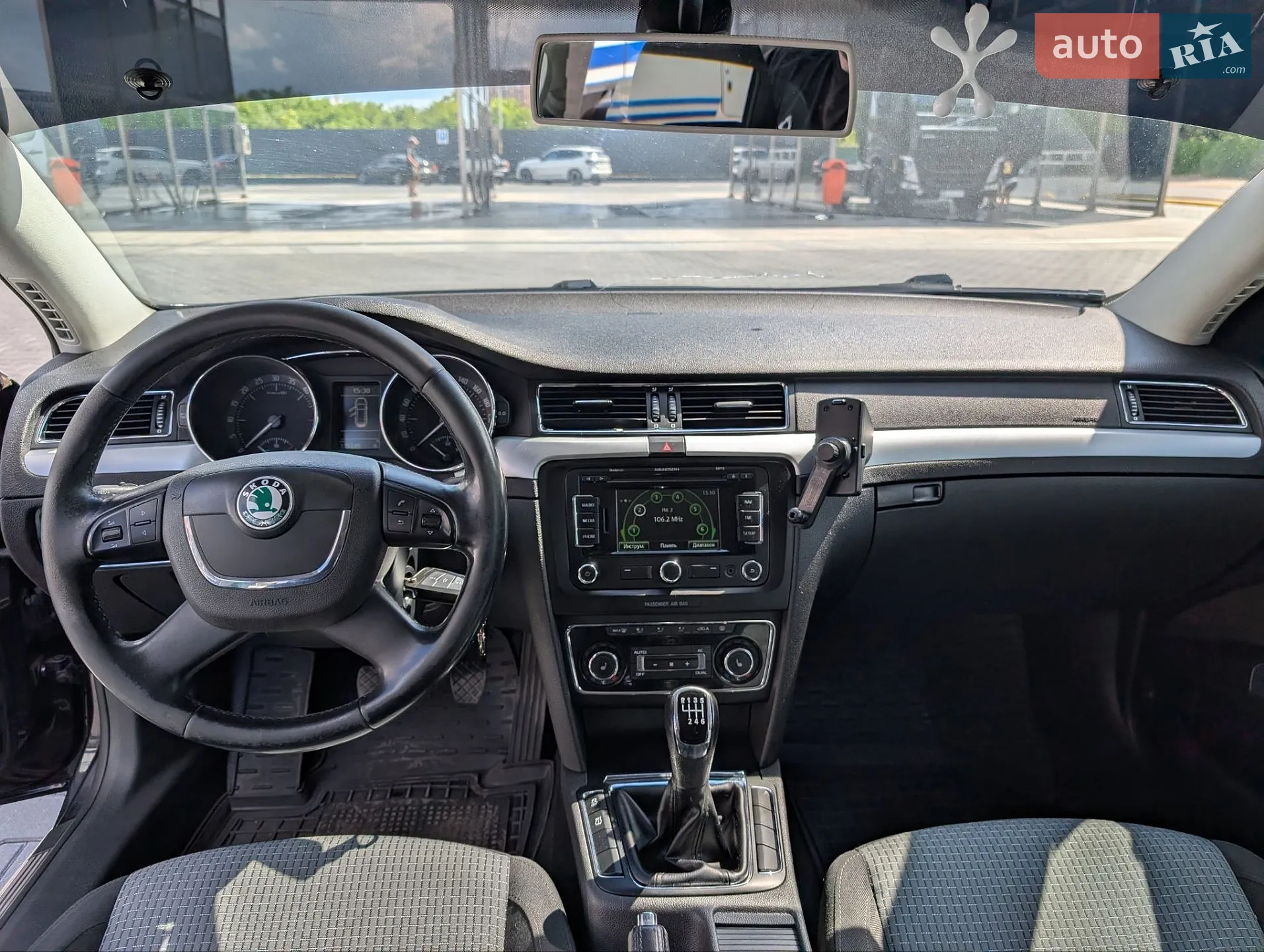 2010 Skoda Superb - мініатюра 17