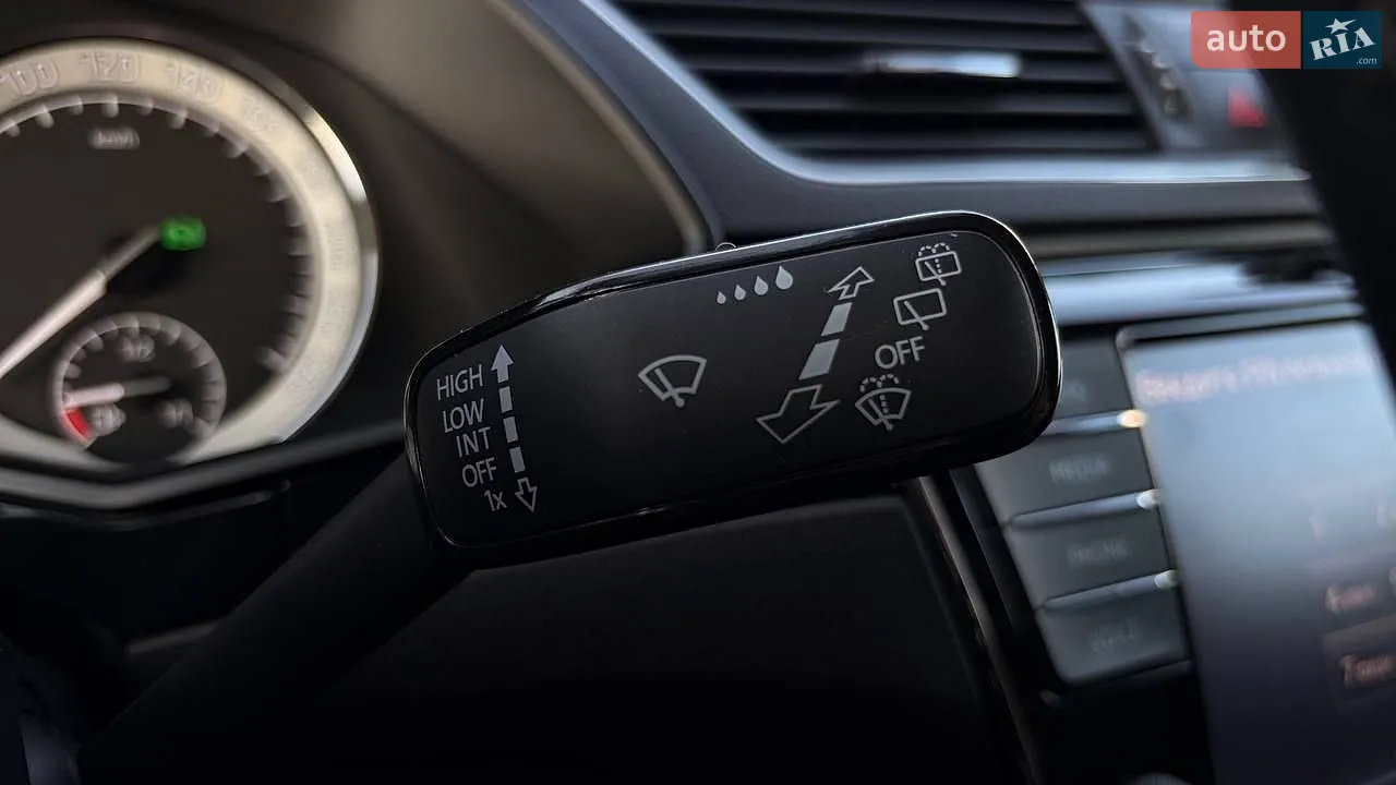 2016 Skoda Superb - мініатюра 16