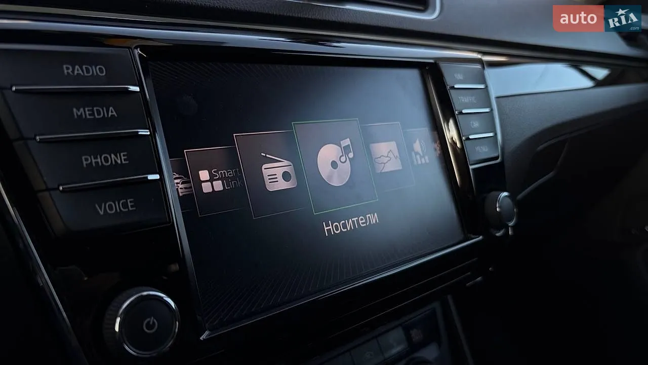 2016 Skoda Superb - мініатюра 23