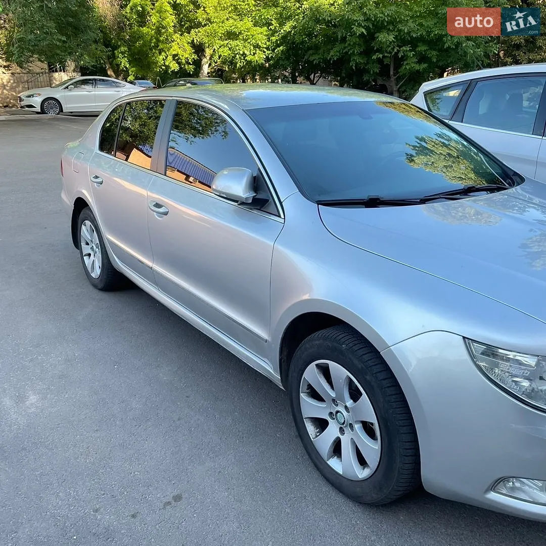 2011 Skoda Superb - мініатюра 14