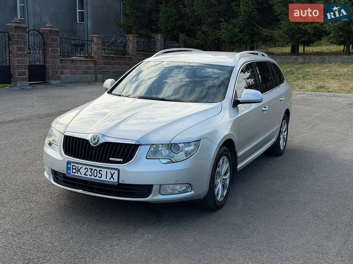2011 Skoda Superb - мініатюра 3