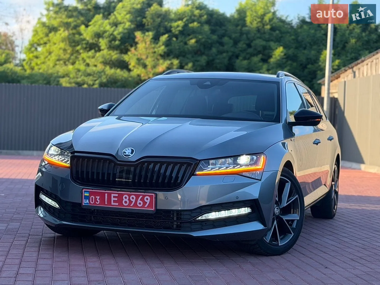 2023 Skoda Superb - мініатюра 2