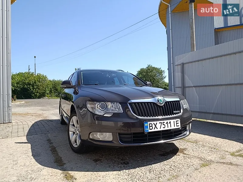 Skoda Superb 2011