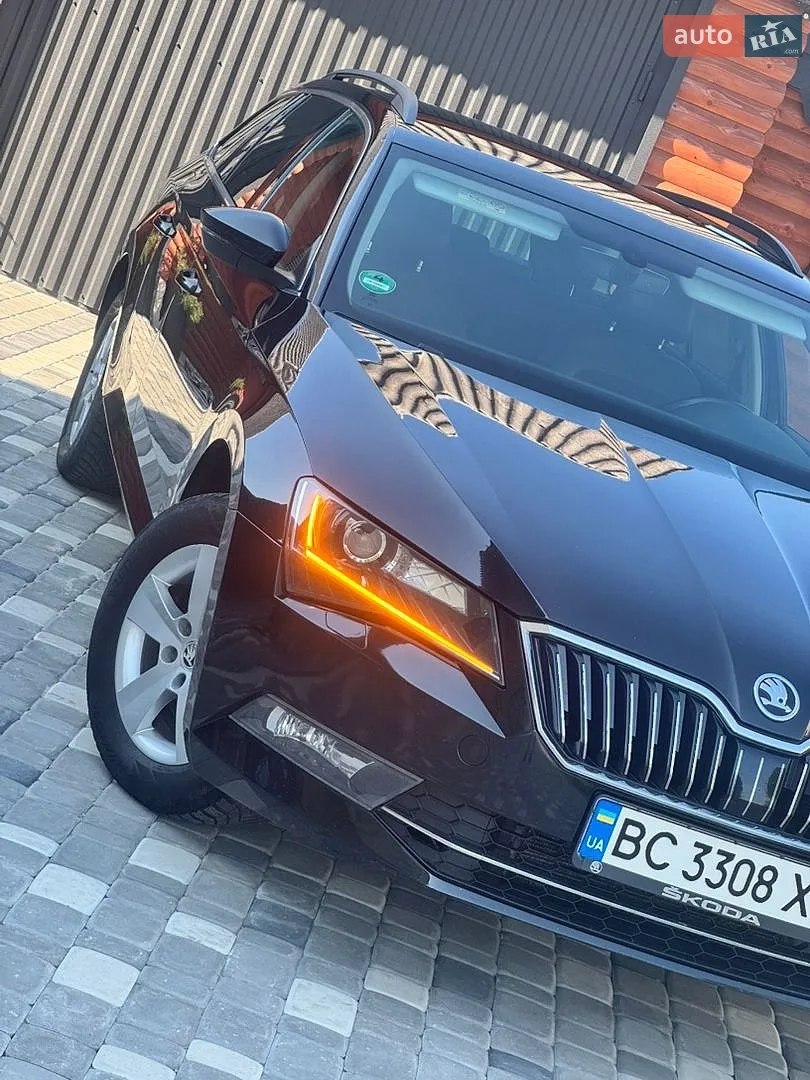 2016 Skoda Superb - мініатюра 12