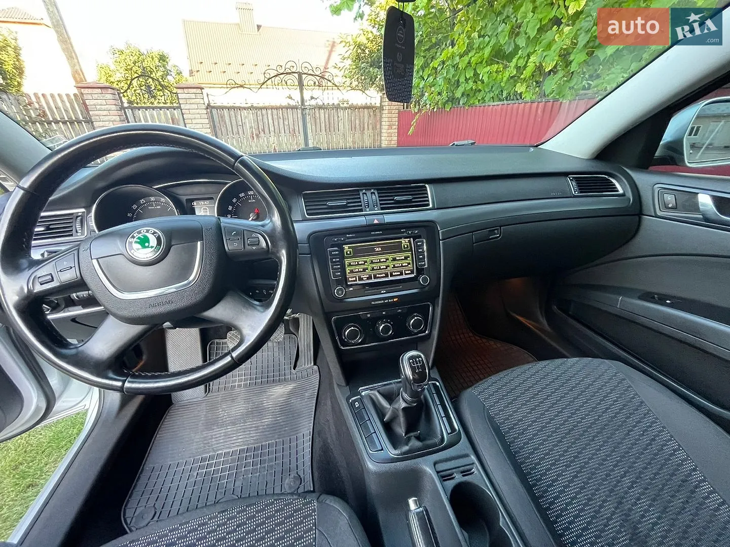 2010 Skoda Superb - мініатюра 7
