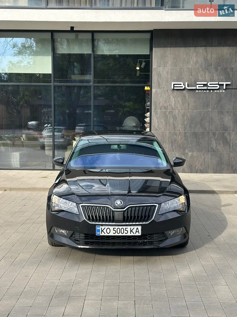 2015 Skoda Superb - мініатюра 2