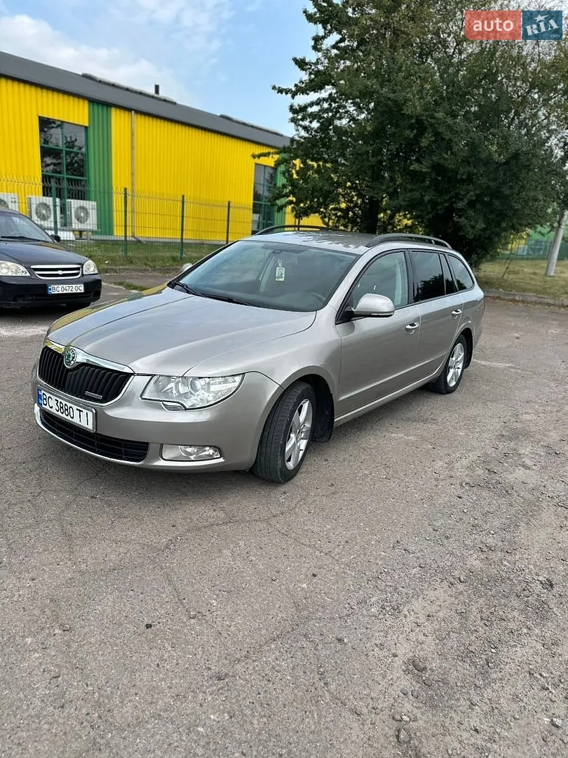 2011 Skoda Superb - мініатюра 6