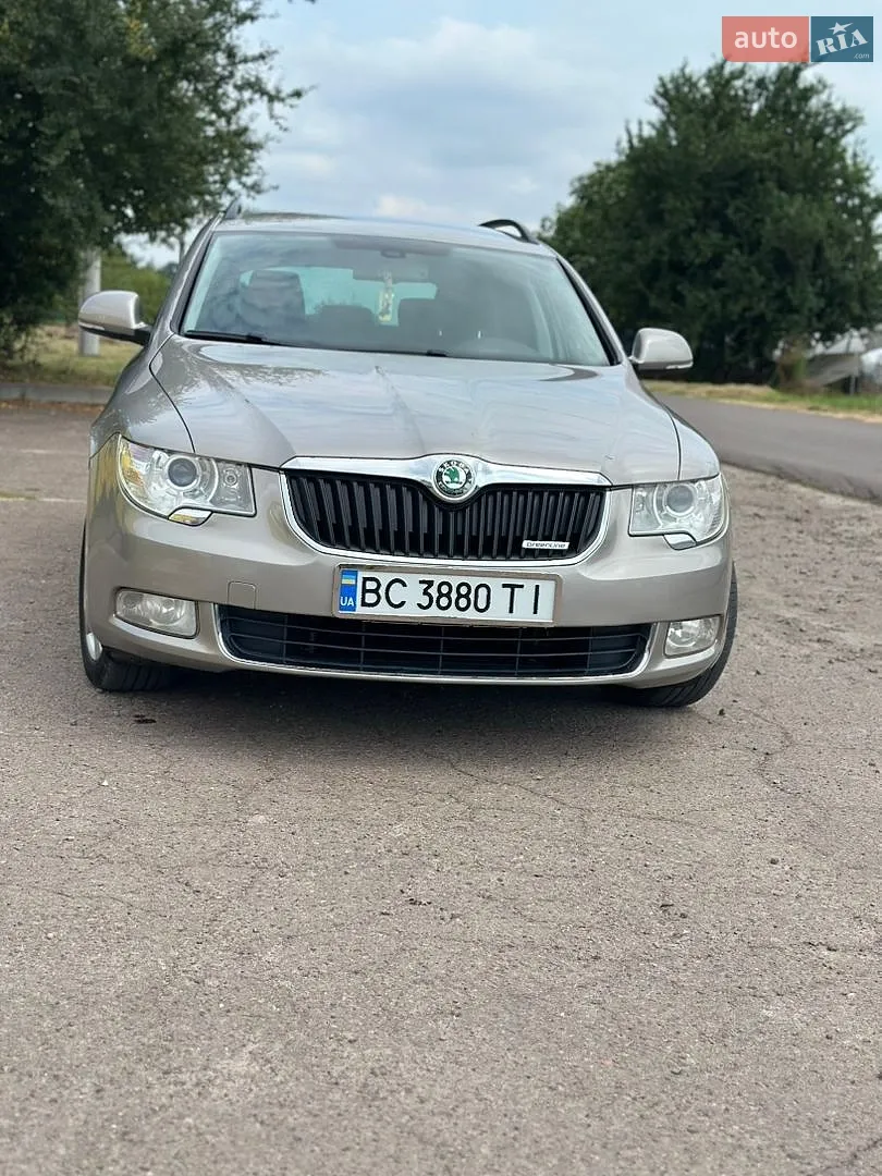 2011 Skoda Superb - мініатюра 9