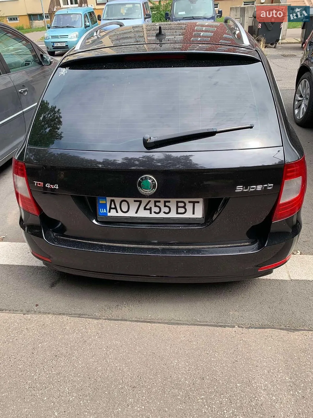 2010 Skoda Superb - мініатюра 3
