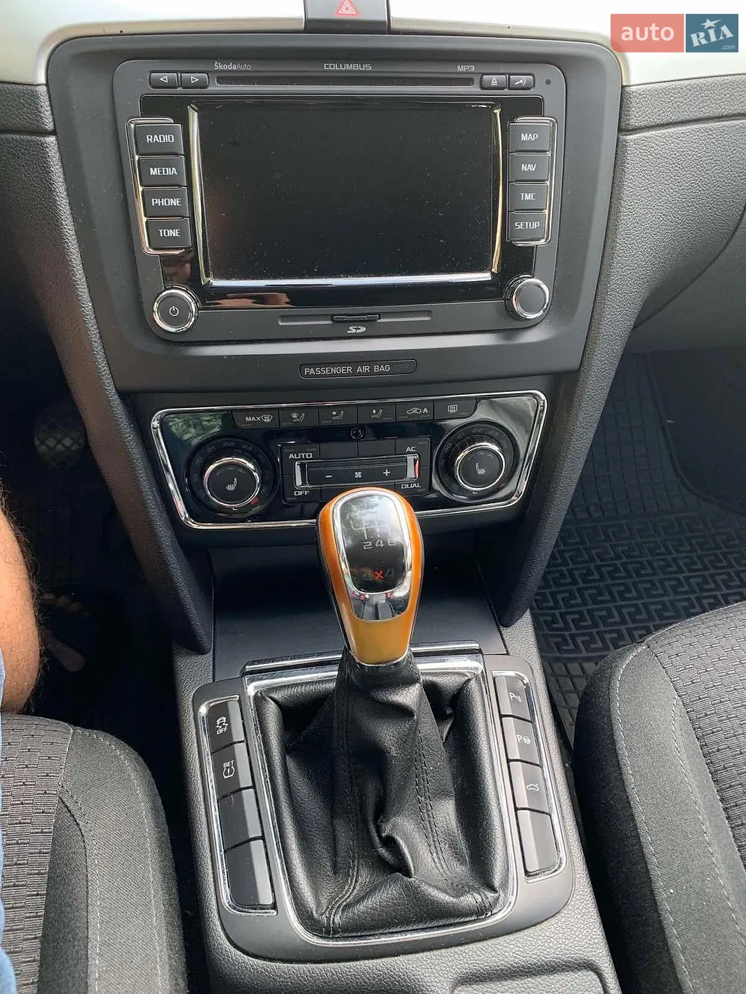 2010 Skoda Superb - мініатюра 10