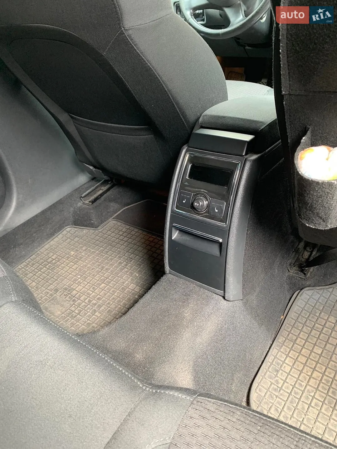 2010 Skoda Superb - мініатюра 11