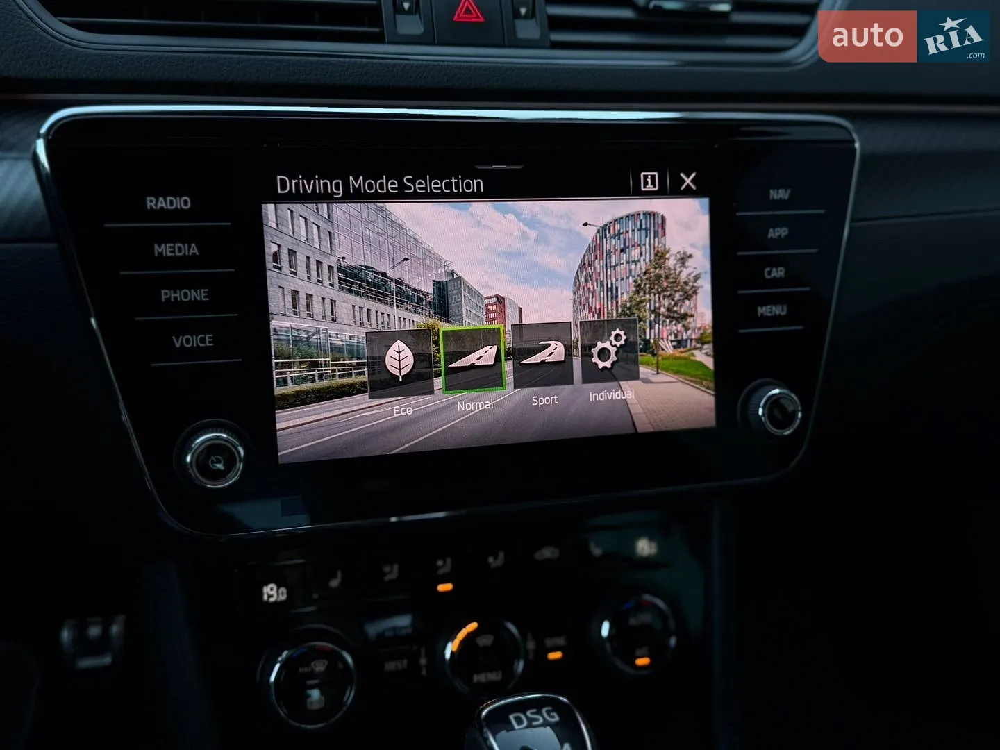 2022 Skoda Superb - мініатюра 52
