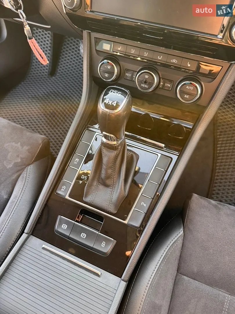 2016 Skoda Superb - мініатюра 11