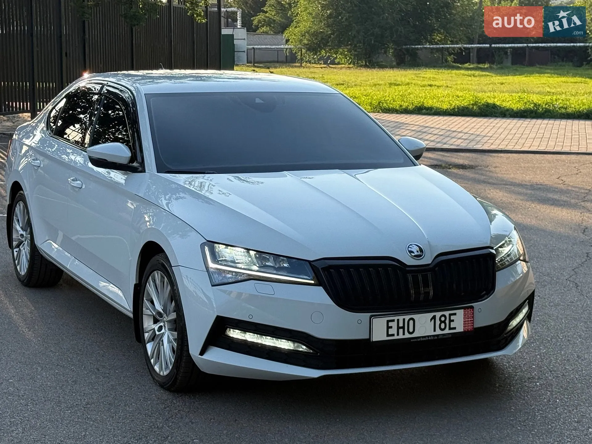2023 Skoda Superb - фото 1