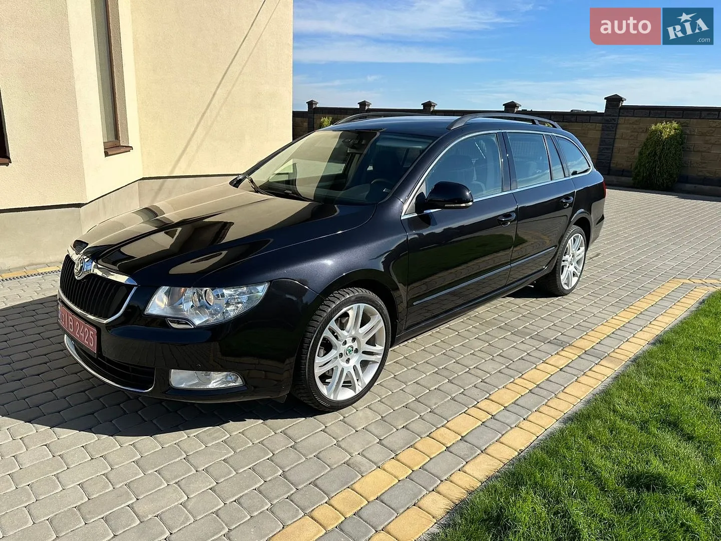 2011 Skoda Superb - мініатюра 3