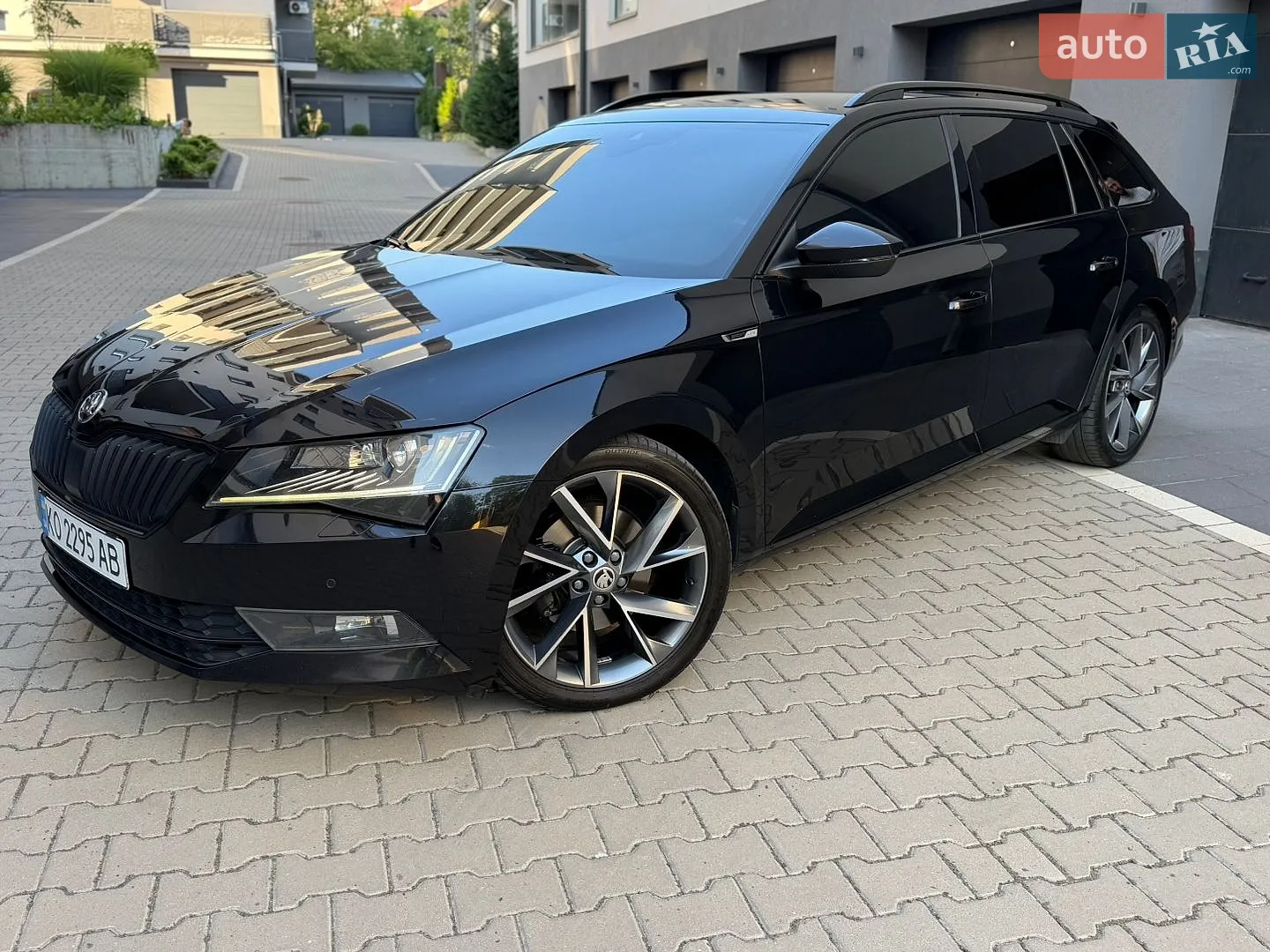 2017 Skoda Superb - мініатюра 3