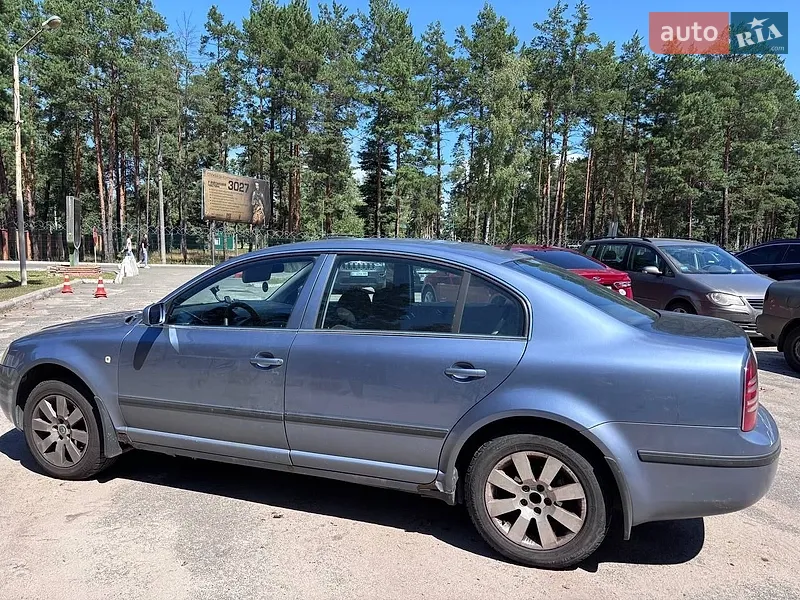 Skoda Superb 2004