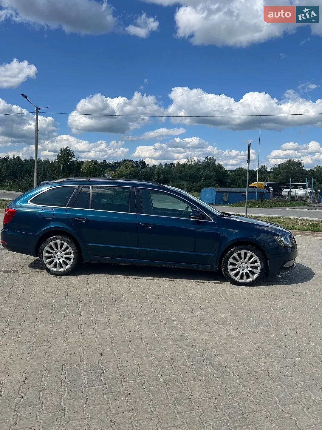 2013 Skoda Superb - мініатюра 2
