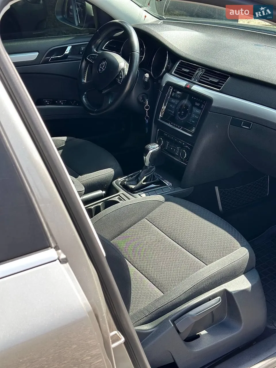 2015 Skoda Superb - мініатюра 11