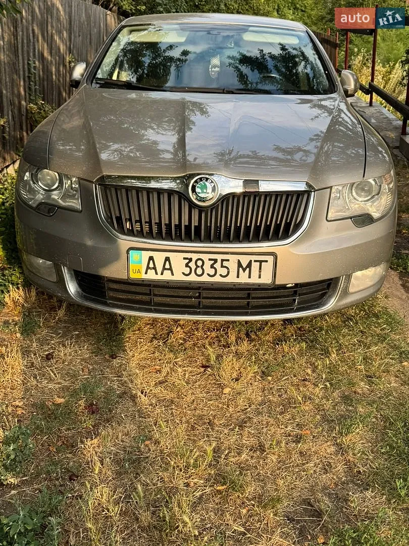 2011 Skoda Superb - мініатюра 11