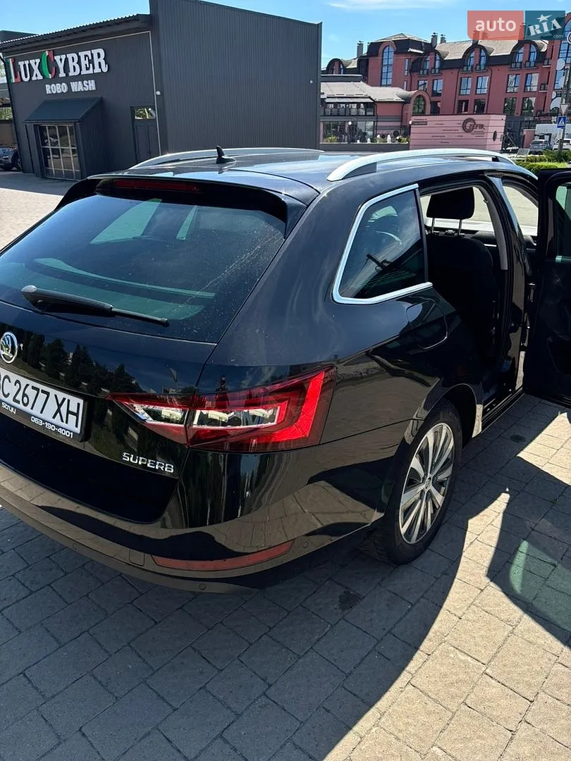 2019 Skoda Superb - мініатюра 7