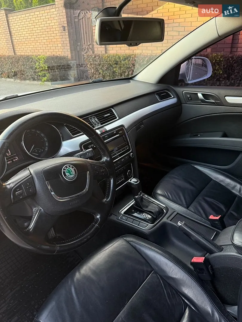 2013 Skoda Superb - мініатюра 28