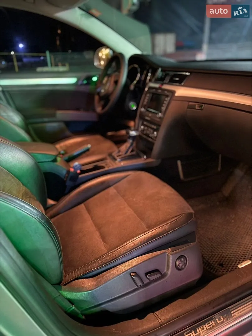 2011 Skoda Superb - мініатюра 29
