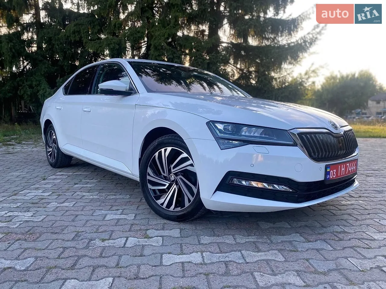 2019 Skoda Superb - мініатюра 10
