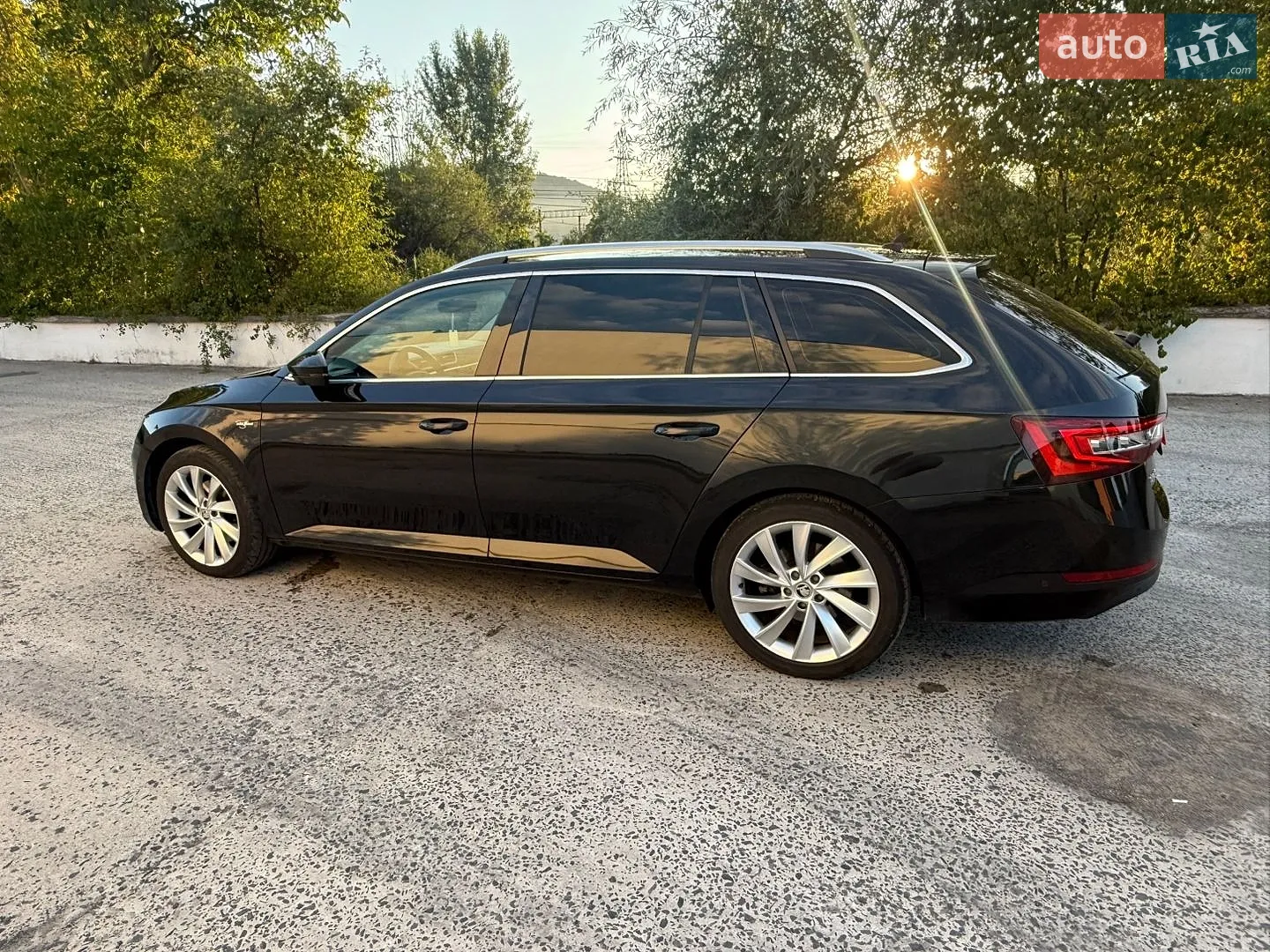 2016 Skoda Superb - мініатюра 18