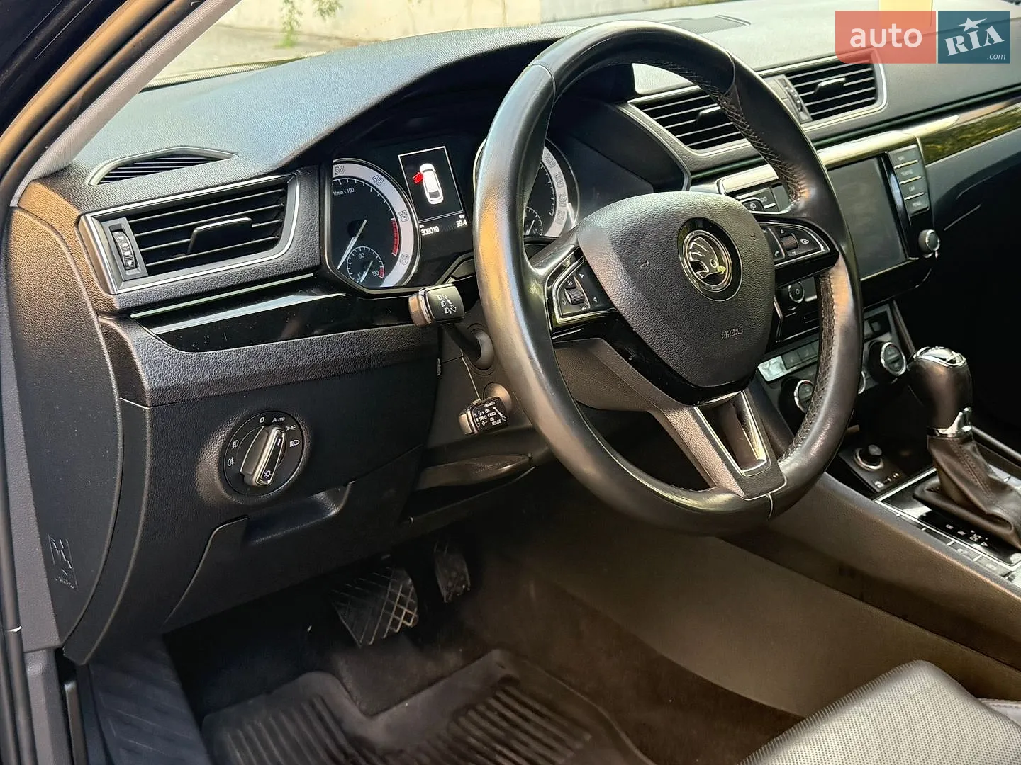 2016 Skoda Superb - мініатюра 24