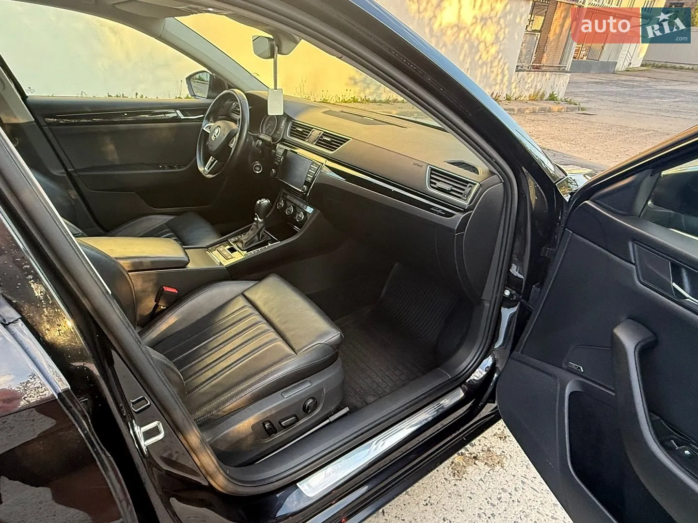 2016 Skoda Superb - мініатюра 47