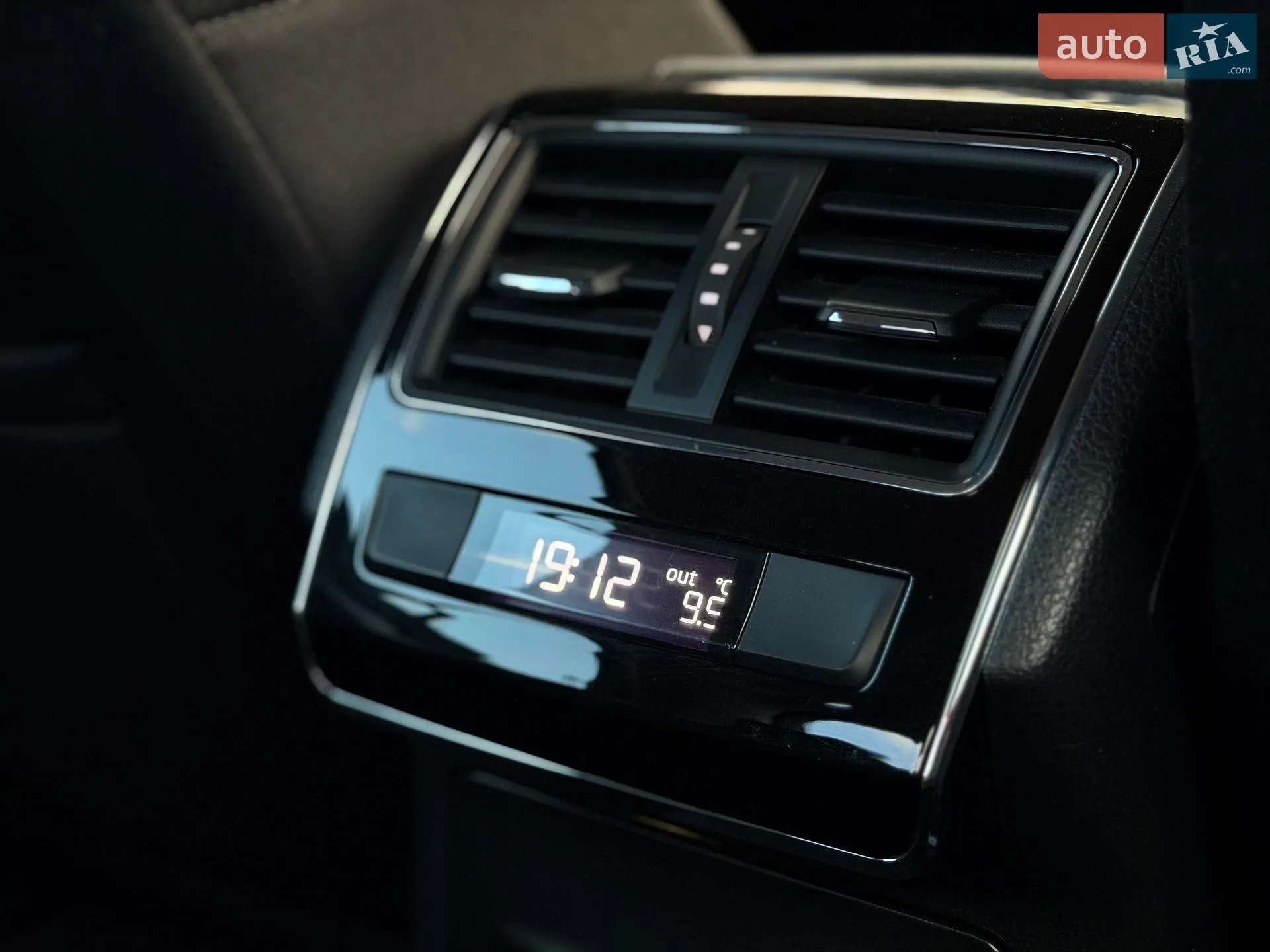 2019 Skoda Superb - мініатюра 31
