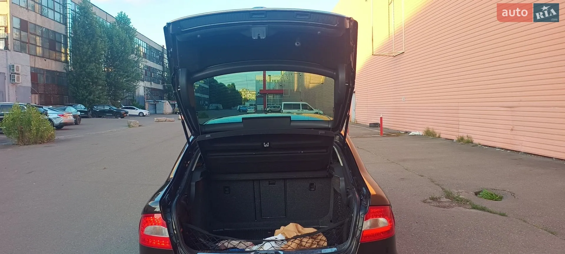 2012 Skoda Superb - мініатюра 5