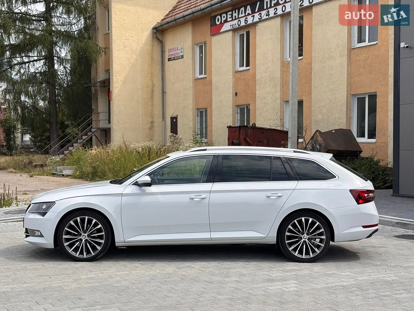 2017 Skoda Superb - мініатюра 4