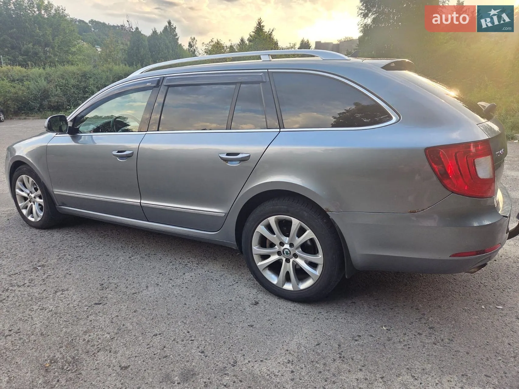 2011 Skoda Superb - мініатюра 3